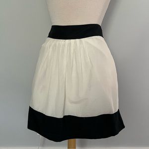 Banana Republic White Black A Line Skirt Size 6 Petite